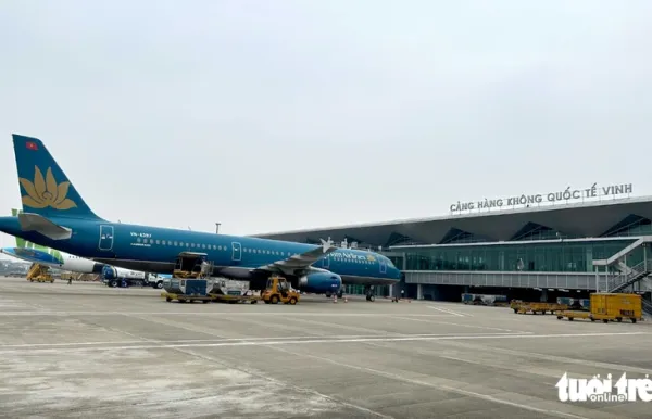Sân bay Vinh đóng cửa từ 1-7: Hàng không lên kế hoạch đổi chuyến, hoàn vé - Ảnh 1.