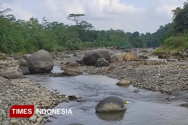 Sungai-Pekacangan.jpg