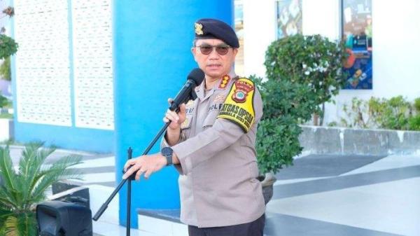 OKNUM POLISI - Isu dugaan pemukulan yang melibatkan perwira polisi Polda Sulawesi Tengah, Kombes Pol Richard B Pakpahan, di Kafe Roemah Balkot, Jl Balaikota Timur, Kota Palu, pada Sabtu (14/6/2025), menjadi perbincangan publik.