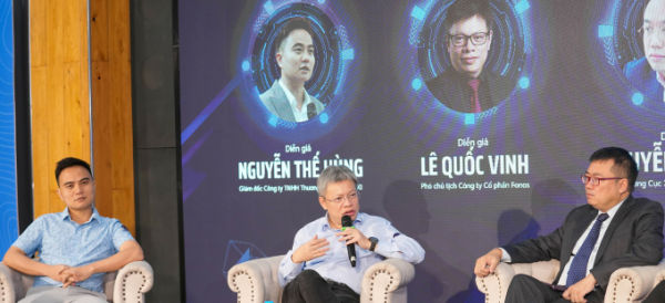 Từ trái qua, ông Nguyễn Thế Hùng, Lê Quốc Vinh, và Nguyễn Cảnh Bình tại sự kiện sáng 24/6. Ảnh: Ban tổ chức cung cấp