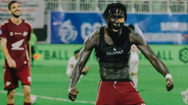 PEMAIN ASING - Joao Pereira Albertine (Balotelli) melakukan selebrasi setelah persembahkan gol untuk PSM Makassar di Liga 1 2024/2025. Balotelli akan berseragam Madura United pada musim 2025/2026, Rabu (25/6/2025).