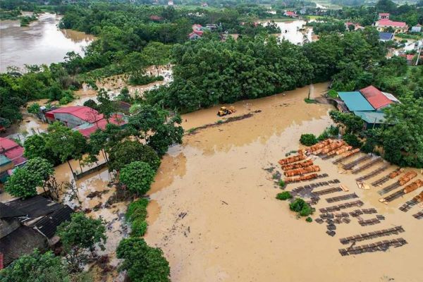 Thời tiết hôm nay 26-6: Bắc Bộ và Nam Bộ mưa, Trung Bộ nắng nóng - Ảnh 1. Thời tiết hôm nay 26-6: Bắc Bộ và Nam Bộ mưa, Trung Bộ nắng nóng - Ảnh 1.
