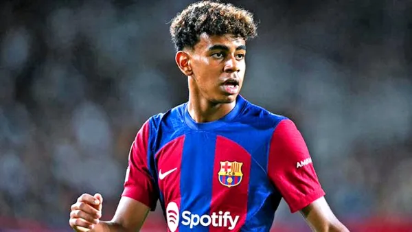 Lamine Yamal chính thức theo bước Messi - Ảnh 1.