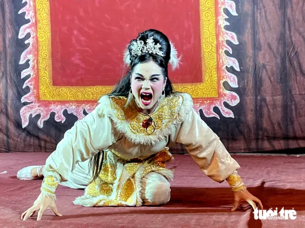 Ba nhà hát Cải lương, Chèo, Tuồng Việt Nam hợp nhất làm một - Ảnh 1.
