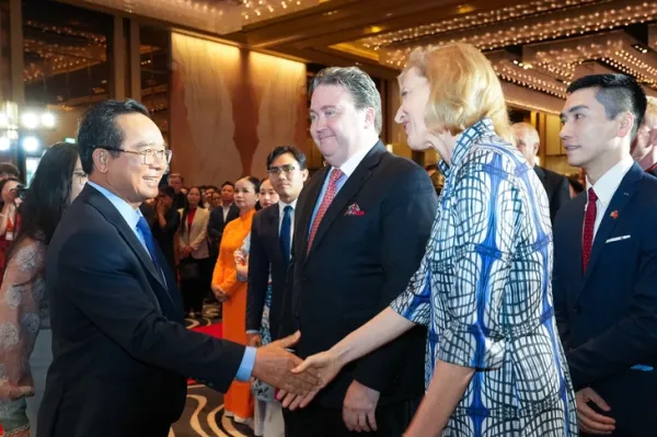 Mỹ hy vọng cùng Việt Nam kề vai sát cánh - Ảnh 1. Quan hệ Việt Nam - Mỹ: Cơ hội lớn trong quan hệ quốc phòng, hợp tác năng lượng, thực thi pháp luật - Ảnh 1.