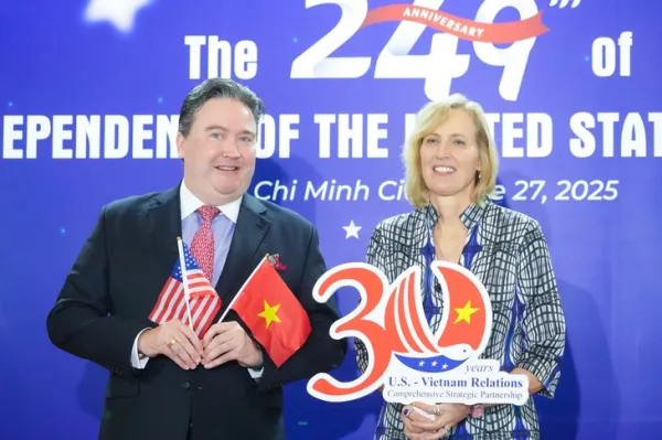 Mỹ hy vọng cùng Việt Nam kề vai sát cánh - Ảnh 4. Quan hệ Việt Nam - Mỹ: Cơ hội lớn trong quan hệ quốc phòng, hợp tác năng lượng, thực thi pháp luật - Ảnh 4.