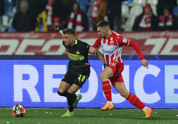BELGRADE, Serbia - Januarary 21: (LR) Noa Lang of PSV Eindhoven in Action Againt Ognjen Mimovic of Crvena Zvezda During The Uefa Champions League 2024/25 League Phase Md7 Match Between Fk Crvena Zvezda and PSV Eindhoven At Stadium Rajko Mitic on January 21, 2025 in Belgrade, Serbia. (Photo by Srdjan Stevanovic/Getty Images) of