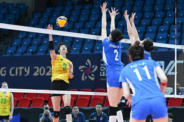 Thanh Thúy: Từ viên ngọc thô tới thủ lĩnh bóng chuyền nữ Việt Nam - Ảnh 2.