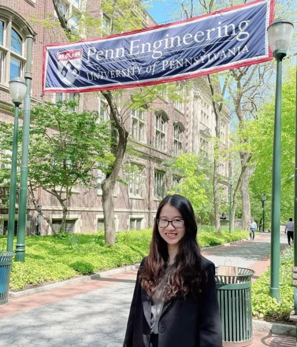 Khánh Vy tại Đại học Pennsylvania. Ảnh: Nhân vật cung cấp