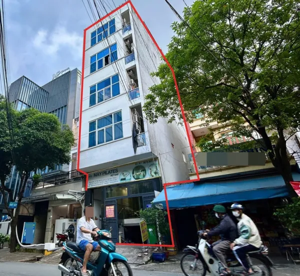 18 ‘chung cư mini’ vi phạm xây dựng xử lý chưa xong, Tân Bình bàn giao cho các phường sau sáp nhập - Ảnh 3.