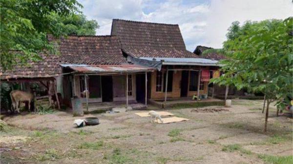 RUMAH WARGA - Foto ilustrasi rumah warga di Dusun Lalangan, Desa Suling Wetan, Kecamatan Cermee pada Rabu (30/4/2025). Warga Dusun Lalangan keluhkan susahnya air bersih lebih-lebih saat musim kemarau.