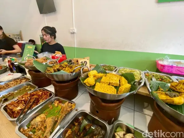 Di Makan Lo-Deh Bisa Makan Sepuasnya Rp 10 Ribu Pakai Lauk Rumahan!