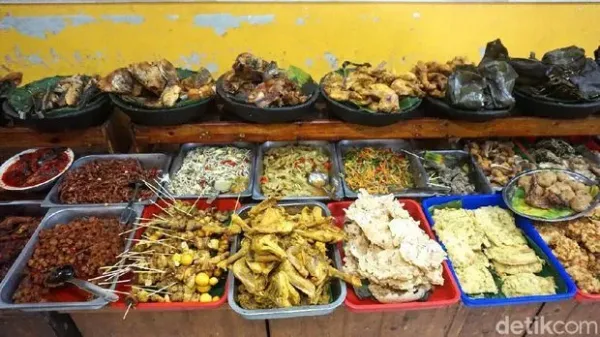 5 Restoran Prasmanan Beragam Lauk yang Murah Meriah Buat Makan Siang