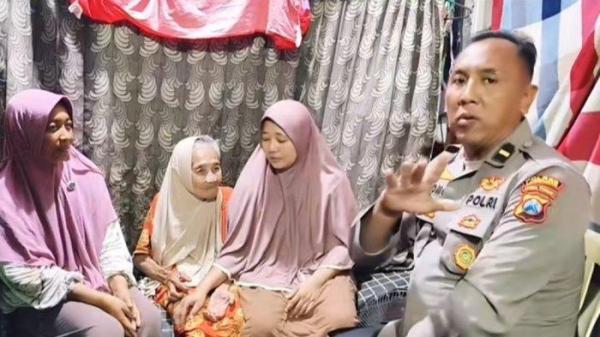 MBAH NASIKAH DIBUANG - Sri Rahayu dan Fitriya, kedua anak mbah Nasikah, F dan SF klarifikasi