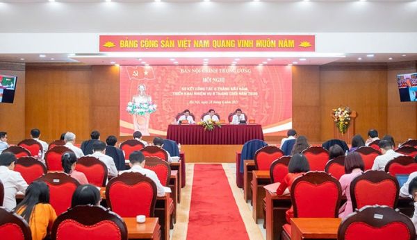 cán bộ - Ảnh 2.