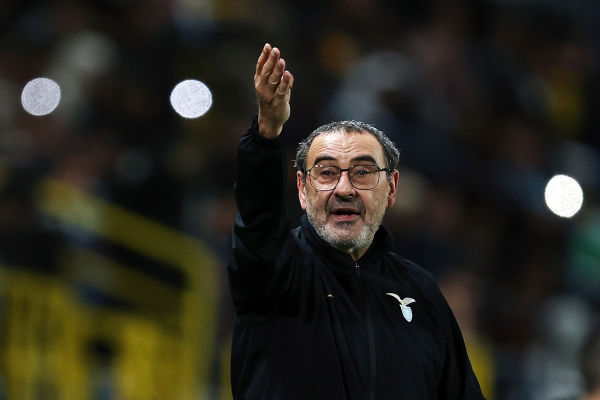 RIYADH, SAUDI ARABIA - JANUARY 19: Maurizio Sarri, Head Coach of SS Lazio, reacts during the Italian EA Sports FC Supercup Semifinal match between FC Internazionale and SS Lazioat Al-Awwal Stadium on January 19, 2024 in Riyadh, Saudi Arabia. (Photo by Yasser Bakhsh/Getty Images)