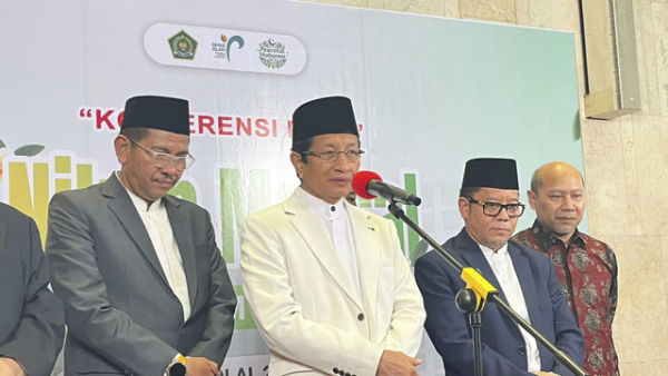 Menteri Agama Nasaruddin Umar menghadiri acara nikah massal di Masjid Istiqlal, Jakarta Pusat, Sabtu (28/6/2025). Foto: Nasywa Athifah/kumparan