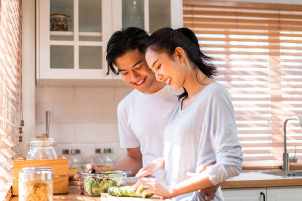 Ilustrasi pasangan yang setara. Foto: Shutterstock