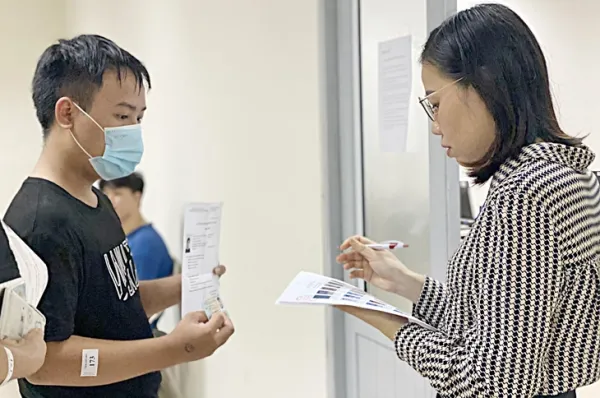 50 năm kỳ thi tốt nghiệp THPT - Kỳ cuối: Gian nan 'học thật, thi thật' - Ảnh 1. thi tốt nghiệp THPT - Ảnh 1.