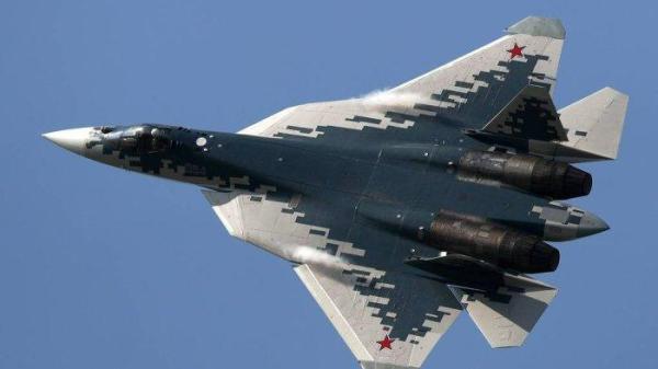 Jet tempur generasi kelima Su-57
