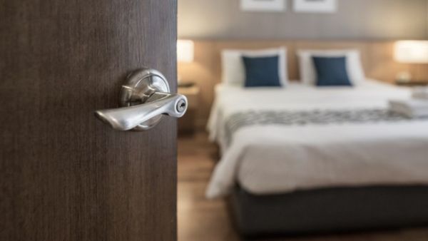 Ilustrasi kamar hotel murah. Foto: Shutterstock