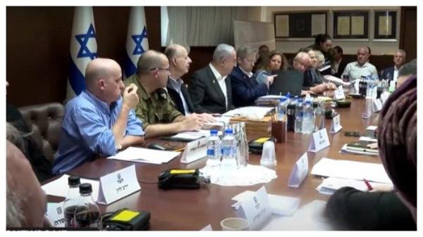 Suasana rapat kabinet Israel untuk membahas gencatan senjata dengan Hamas, Jumat malam, (17/1/2025).