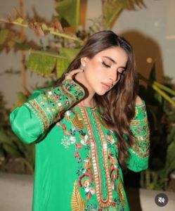 Saboor Aly’s glam look sparks praise on Instagram