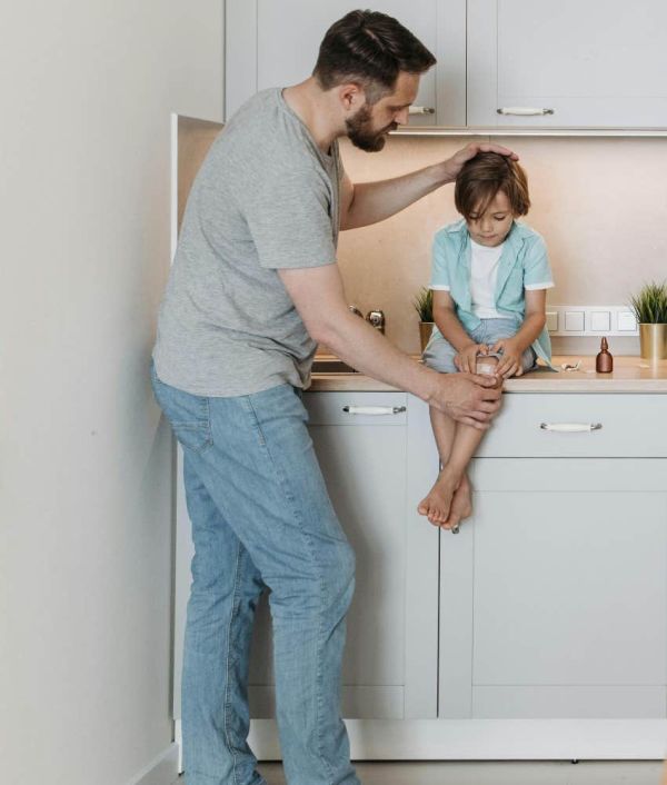 dad teaching his kid there are no bad emotions