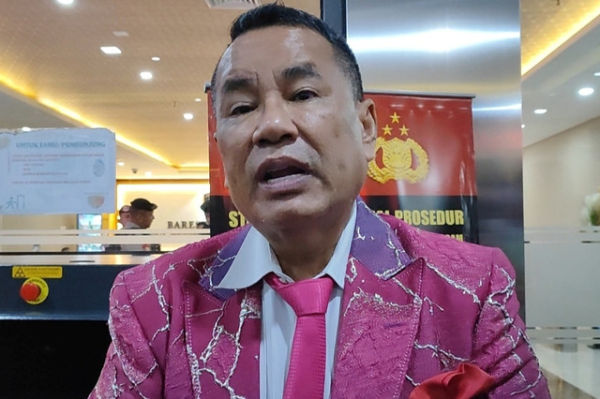 Pengacara Hotman Paris di Mabes Polri, Jakarta, Senin (30/6/2025). Foto: Aprilandika Pratama/kumparan