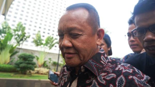 Eks sekretaris Mahkamah Agung, Nurhadi usai diperiksa KPK terkait kasus yang menjerat tersangka Eddy Sindoro, Selasa (6/11). Foto: Nugroho Sejati/kumparan