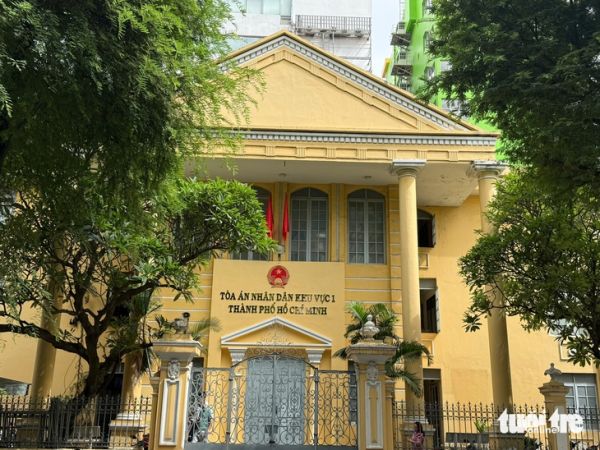 Từ hôm nay 1-7, người dân TP.HCM liên hệ các tòa án 19 khu vực ở đâu? - Ảnh 1.