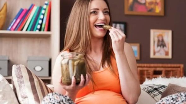 Is it safe to eat pickles during pregnancy