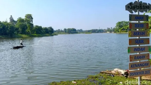 Situ Tujuh Muara bisa menjadi destinasi wisata alternatif di Kota Depok, Jawa Barat. Sayangnya, sebagian sisi danau tertutup gulma.
