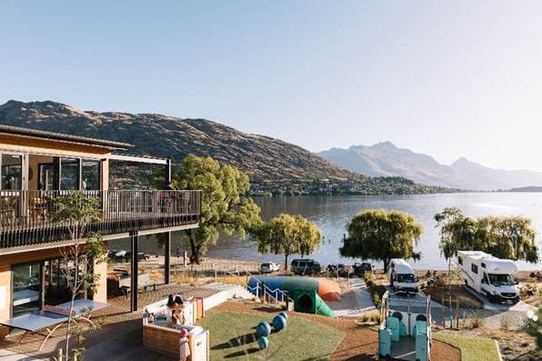 The Hermitage Hotel, Mount Cook, Selandia Baru. Foto: Dok. Tourism New Zealand