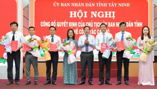 Bổ nhiệm lãnh đạo các cơ quan thuộc Tỉnh ủy, UBND tỉnh Tây Ninh - Ảnh 1.