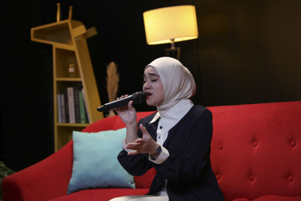 Penampilan Nabila Taqiyyah saat berkunjung ke kantor kumparan, Jakarta, Senin (30/6/2025). Foto: Dicky Adam Sidiq/kumparan