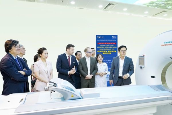 Bệnh viện Tâm Anh TP.HCM vận hành máy CT hiện đại phát hiện tổn thương chỉ vài milimet - Ảnh 5.