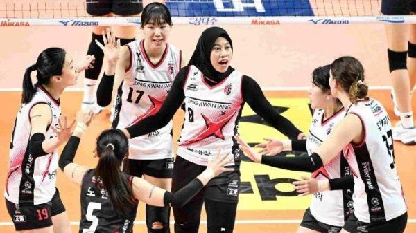 Megawati Hangestri Pertiwi melakukan selebrasi bersama Red Sparks.