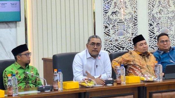 DISKUSI - Wakil Ketua Umum Partai Kebangkitan Bangsa (PKB), Jazilul Fawaid, dalam diskusi yang digelar Fraksi PKB merespons putusan Mahkamah Konstitusi (MK) yang memisahkan pelaksanaan Pemilu nasional dan daerah di Kompleks Parlemen, Senayan, Jakarta, Jumat (4/7/2025).