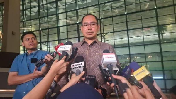 EVAKUASI WNI - Direktur Pelindungan WNI Kemlu Judha Nugraha menjelaskan perkembangan proses evakuasi WNI terkait konflik Iran dan Israel di Bandara Soekarno-Hatta, Tangerang, Rabu (25/6/2025) malam. Dalam hal ini, sudah puluhan orang yang dipulangkan ke Indonesia.