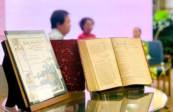 150 năm Kim Vân Kiều muôn mặt: Truyện Kiều là bản đồ văn hóa, ngôn ngữ và tâm hồn - Ảnh 2.