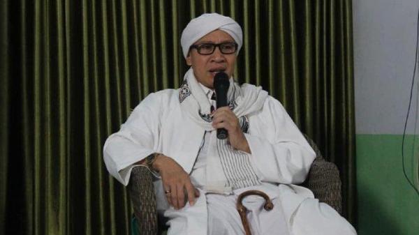 Buya Yahya.