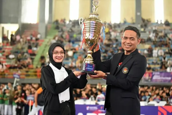 Wali-Kota-Kediri-Vinanda-Prameswati.jpg