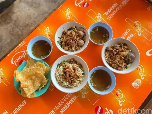 Spesial! Racikan Mie Ayam Sejak 1986 Diberi Topping Ati Ampela