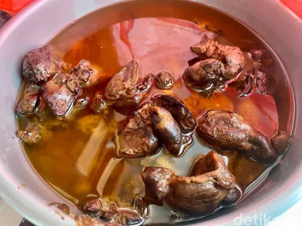 Spesial! Racikan Mie Ayam Sejak 1986 Diberi Topping Ati Ampela