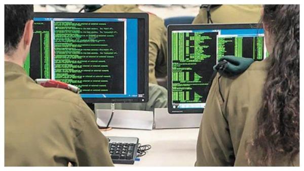 Personel satuan intelijen Unit 8200 Israel.