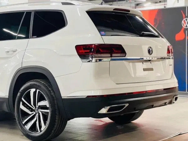 VW Teramont hạ giá kỷ lục còn 1,788 tỷ đồng: Là bản Limited nhiều 'option' xịn, tăng cạnh tranh trước Palisade, làm khó Explorer- Ảnh 10. Volkswagen Teramont - Ảnh 9.