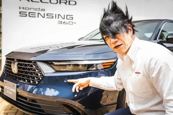 Kỹ sư thiên tài của Honda gây sốt vì để tóc giống Sasuke trong Naruto - Ảnh 1. Để tóc giống Sasuke trong anime Naruto, kỹ sư thiên tài của Honda gây sốt - Ảnh 1.