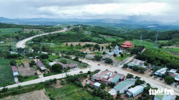 Gia Lai thúc đẩy sớm khởi công đường băng số 2 sân bay Phù Cát, cao tốc Quy Nhơn - Pleiku- Ảnh 1. Gia Lai thúc đẩy sớm khởi công đường băng số 2 sân bay Phù Cát, cao tốc Quy Nhơn - Pleiku - Ảnh 1.