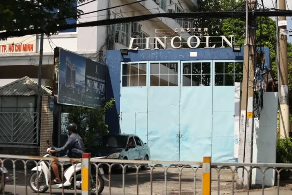 Lancaster Lincoln - Ảnh 1.
